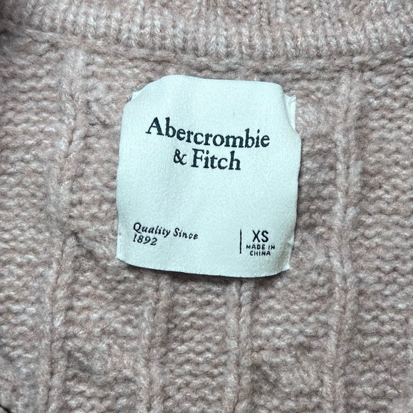 Abercrombie and Fitch Women's Cable Knit Sweater - Pink Size XS - Picture 10 of 11